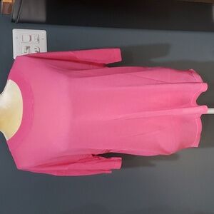 NWT Tankaneo Short Sleeve Bright Pink Thin Knit Sweater Sz L